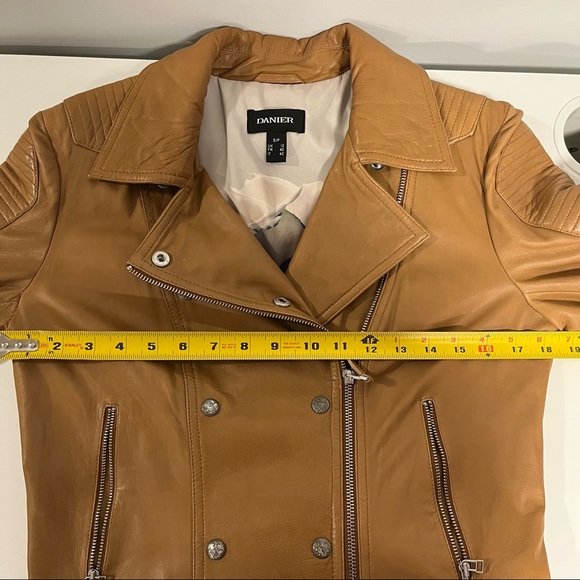 Danier moto jacket tan size small - Picture 4 of 9